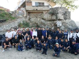 Gobierno de Manzanillo, estudiantes y voluntarios participan en limpieza de playas