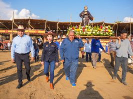 Realizan la peregrinación, Misa y Bendición de La Petatera