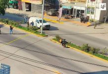 Ejecutan a motociclista en Santiago; agresores logran escapar