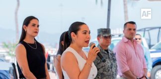 Indira Vizcaíno fortalece seguridad en Manzanillo con entrega de patrullas y equipo táctico
