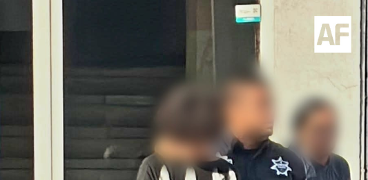 Vinculan a proceso a adolescente por feminicidio de dos maestras en preparatoria de Lázaro Cárdenas