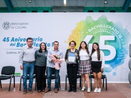 Rinde homenaje Bachillerato 16 a Ramona Carbajal, directora fundadora, a 45 años de distancia