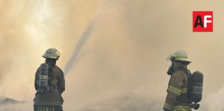 Aparatoso incendio se registró en una empresa recicladora en Tonalá, Jalisco