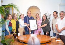 Homenajean VdeA y Comala a Jorge Rocha