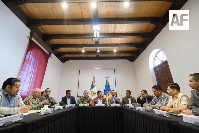 Lemus realiza Mesa de Seguridad en Tapalpa, Jalisco9
