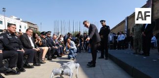 Pablo Lemus entregó equipo tecnológico a la Policía Metropolitana y la Estatal de Jalisco