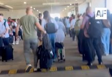 Caos en aeropuertos de EE.UU.: Donald Trump despliega agentes de ICE ante crisis en TSA por cierre parcial del gobierno