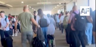 Caos en aeropuertos de EE.UU.: Donald Trump despliega agentes de ICE ante crisis en TSA por cierre parcial del gobierno