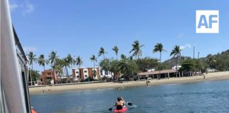 Marina auxilia a dos tripulantes de kayak a la deriva en Manzanillo