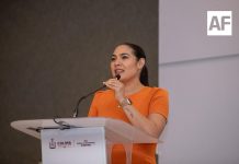 Indira Vizcaíno entregó medallas al personal del IMSS Bienestar y de la Secretaría de Salud de 20, 25, 30, 35 y 40 años de servicio