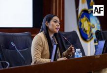 Gobernadora de Colima da conferencia sobre situación política, económica y social del estado en el Cesnav