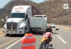 Choque de camiones de carga obstruye carril en la autopista Manzanillo–Colima; una persona es trasladada