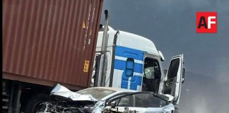 Carambola y tolvaneras cierran la autopista Guadalajara-Colima a la altura de Atoyac
