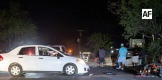 Choque entre motocicleta y vehículo particular en Libramiento El Naranjo deja un lesionado