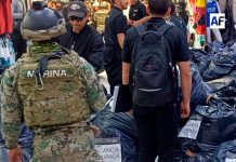 Aseguran cerca de 30 toneladas de mercancía apócrifa en Tepito; Marina participa en operativo
