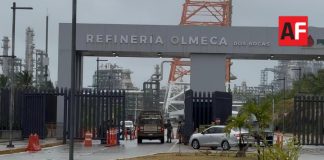 Refuerzan acciones por derrame de hidrocarburo en Dos Bocas, Tabasco