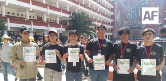 Estudiantes colimenses obtienen 3 medallas de bronce y 3 menciones honoríficas en Concurso Nacional de Matemáticas