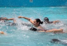 Gobernadora Indira Vizcaíno convive con infancias y adolescencias de los CAS, en albercas del Parque Regional