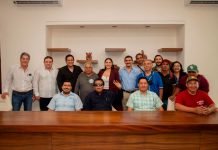 Gobernadora de Colima recibe a pescadores para escuchar sus inquietudes sobre diversos temas