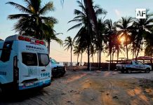 Mar arroja cadáver putrefacto en playa de Coahuayana