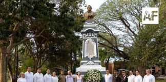 Gobernadora Indira Vizcaíno preside el 220 aniversario del natalicio de Benito Juárez