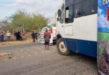 Bloquean acceso a Tecomán para exigir búsqueda de agroproductor desaparecido