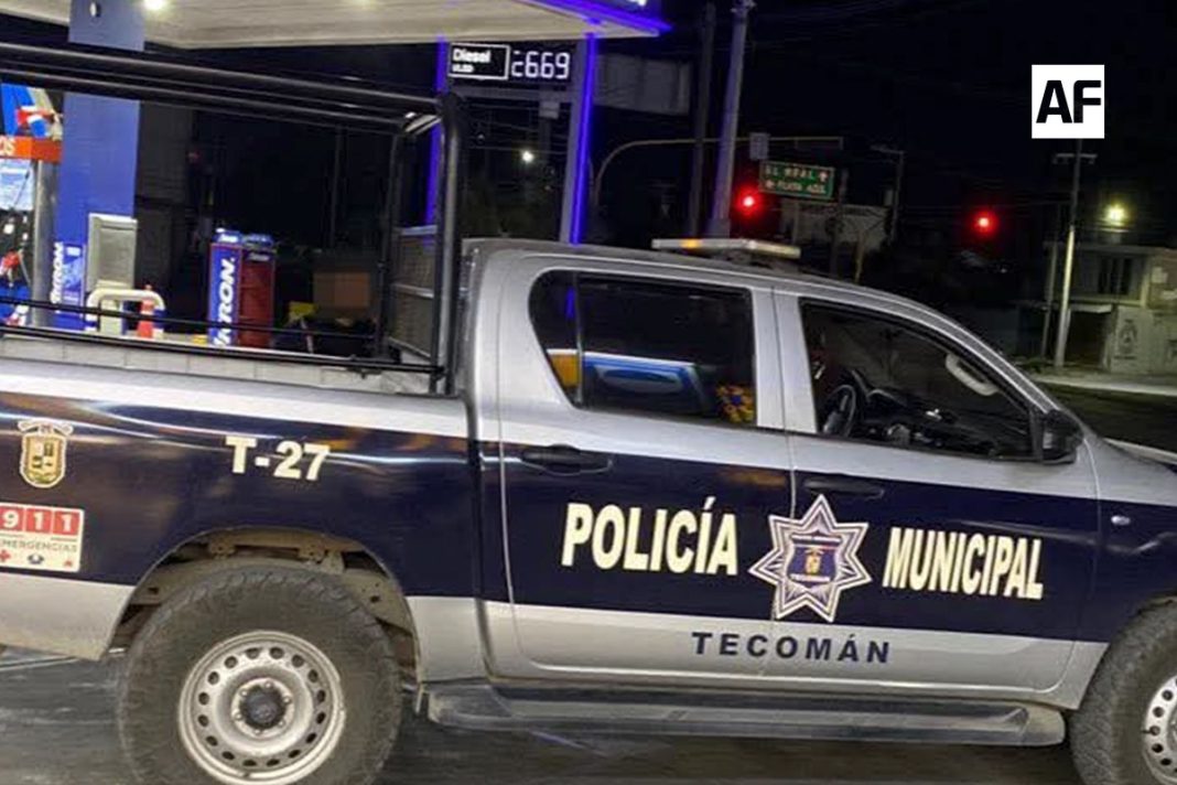 patrulla-policia-tecoman-01