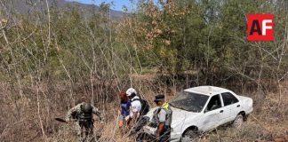 Atienden UEPC, Sedena y Guardia Nacional a mujer tras accidente en Los Asmoles
