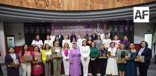 Reconoce Congreso de Colima la trayectoria de diez Mujeres Destacadas