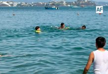 Guardavidas de UEPC Colima salvan la vida a turista de Iztapalapa en aguas marinas de Manzanillo
