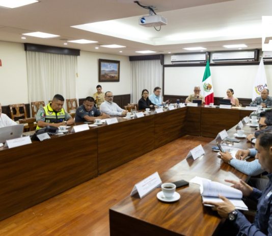 Gobernadora de Colima refuerza coordinación en seguridad con Guardia Nacional