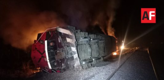 Descarrila tren en Cuyutlán con 22 vagones; se reportan tres personas lesionadas
