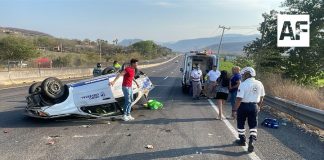 Volcadura en autopista Colima–Manzanillo deja cinco personas lesionadas; vialidad parcialmente obstruida