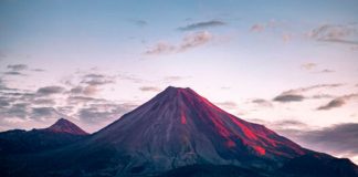 En calma y con bajo riesgo se mantiene el Volcán de Fuego: UEPC Colima