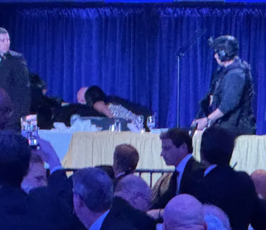 Sacan a Donald Trump tras presuntas detonaciones cerca de Cena de Corresponsales en Washington