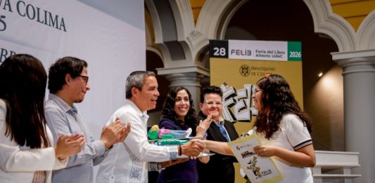 Fue para Erandy Bracamontes, del Bachillerato 33, el primer lugar del XIV Concurso de Lectura en Voz Alta