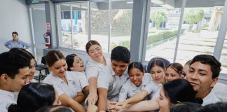 Reflexionan sobre la identidad y sororidad en un “Laboratorio entre mujeres”