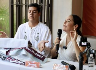 Detienen y luego liberan a Martha Zepeda y Eduardo Pimienta durante protesta en Salagua, Manzanillo
