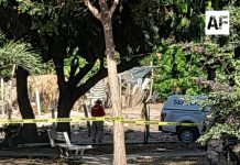 Encuentran presuntos restos humanos dentro de bolsas en Salagua, Manzanillo