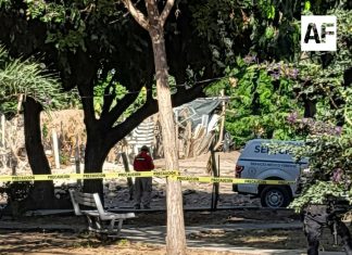 Encuentran presuntos restos humanos dentro de bolsas en Salagua, Manzanillo