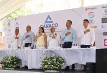 UdeC fortalece alianzas con sector empresarial en la Toma de Protesta de CANACO SERVYTUR Colima