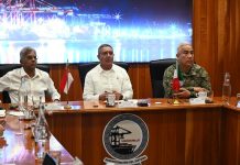 Embajador de Singapur visita puerto de Manzanillo