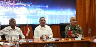 Embajador de Singapur visita puerto de Manzanillo