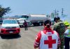 Cruz Roja acude también para apoyar en incendio de pipa