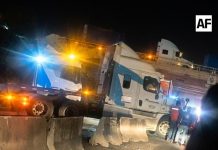 Choque de tráileres en Libramiento El Naranjo, Manzanillo, deja cuantiosos daños materiales