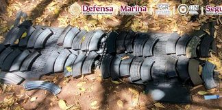 Detienen a cinco presuntos integrantes de grupo delictivo en Sinaloa; aseguran armas y vehículo