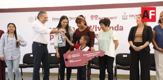 Infonavit realiza segunda entrega de Viviendas del Bienestar en Colima