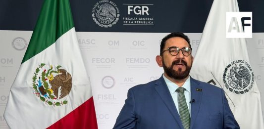 FGR revisará solicitud de EU contra funcionarios de Sinaloa; acusa falta de pruebas suficientes