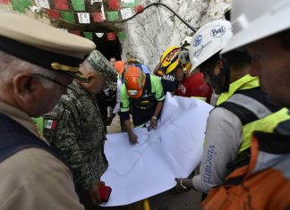 Localizan con vida a segundo trabajador en mina Santa Fe, en Sinaloa