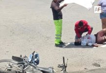 Motociclista resulta lesionado de gravedad tras accidente en carretera El Colomo–Las Juntas, en Manzanillo